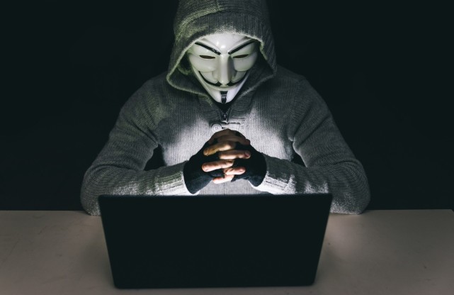 黑客组织匿名者盯上中国企业,这场仗打还是不