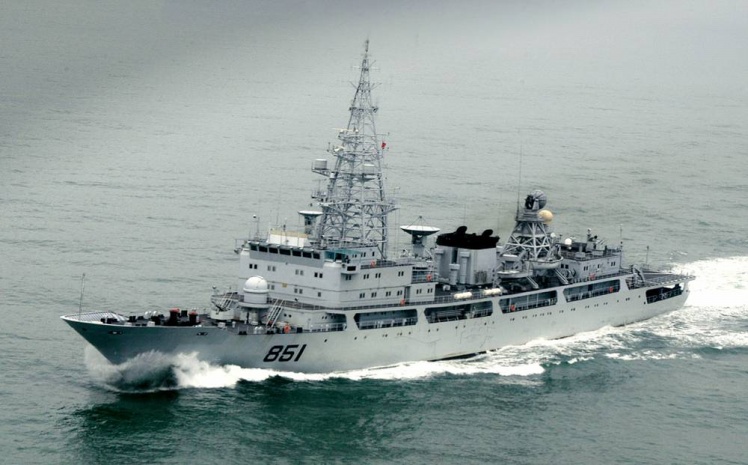 中国电子侦察船一路跟踪美航母的目的是什么?