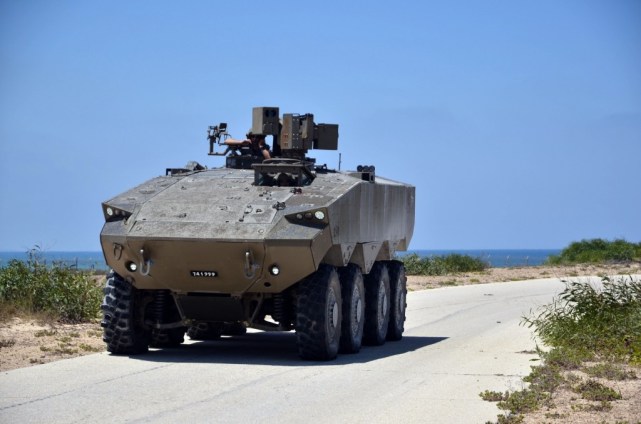 以色列公开轮式新战车 将伴随雌虎作战 - 军事
