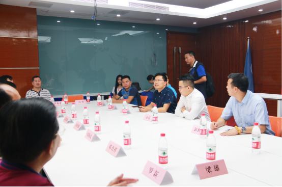 广西省北流市教育局领导到钱脉通创客孵化基地