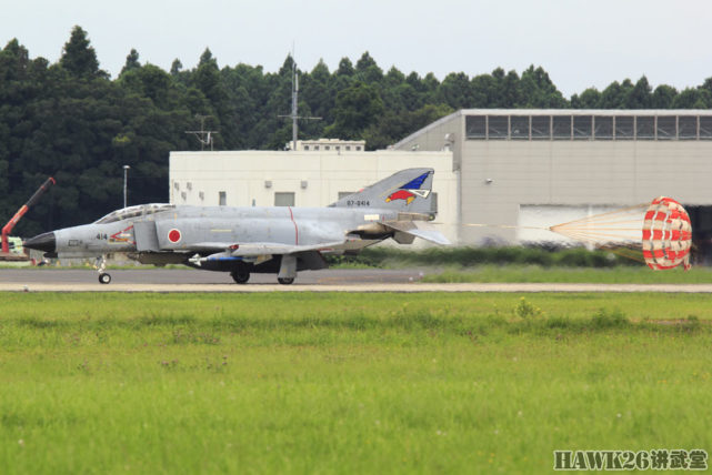 2016年8月,茨城机场,日本航空自卫队第302战斗机中队的f-4ej战斗机
