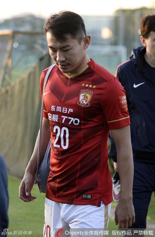 中国足球年薪排行,居然还没有中国男篮的年薪