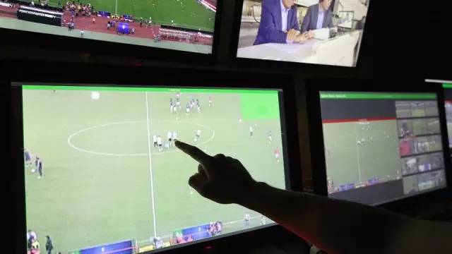 减少争议判罚 视频助理裁判首现FIFA赛事 或