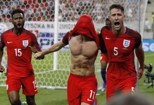 世预赛-英格兰1-0绝杀10人斯洛伐克 德国3-0完