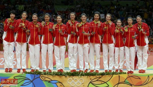 铭记:中国女排世界杯夺冠,颁奖典礼没有一个观