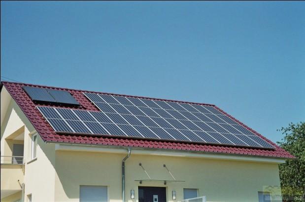 屋顶太阳能发电系统比质量而不是比价格 - 财经