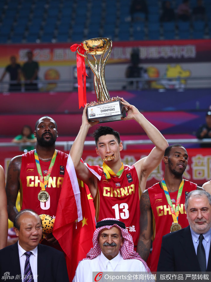 新疆男篮代表中国18年后再夺篮球亚冠 - 体育 