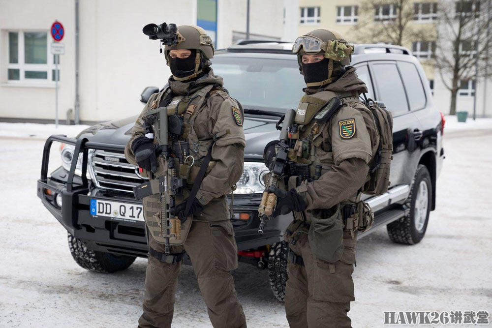 德国反恐特警获得全新装备 丰田汽车大爆冷门