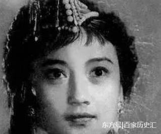 她被誉为中军史上最漂亮的女将军,一生坎坷,晚