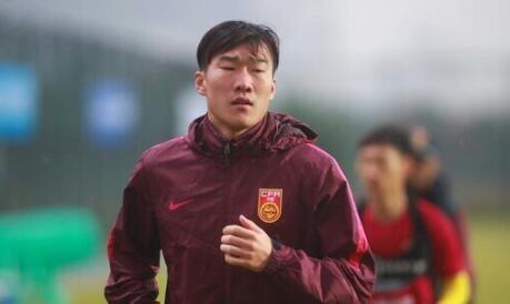官方:鲁能签下95年留洋球员刘军帅 - 体育 - 东方