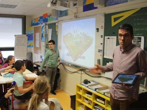 法国拉瓦尔中小学已普及VR教学 - 科技 - 东方网