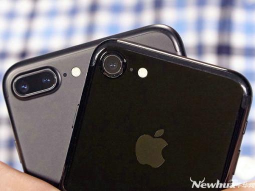 苹果2019年所有iPhone机型都将配备OLED显