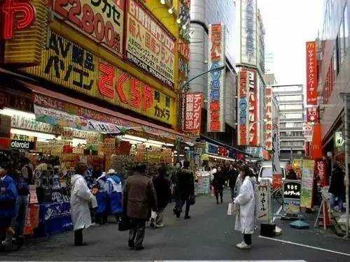 日本一家免税店被曝光,卖仿造品专坑中国游客