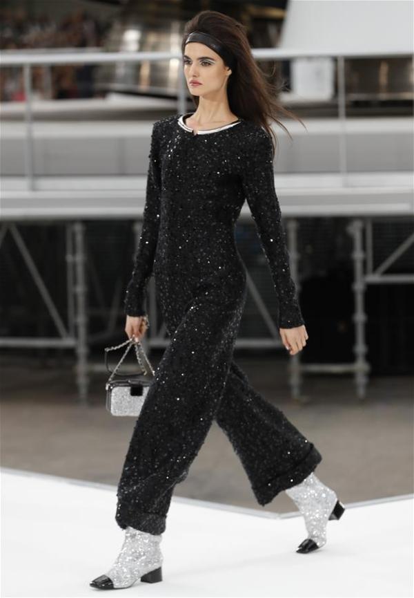 巴黎时装周--香奈儿品牌时装秀 - 时尚 - 东方网